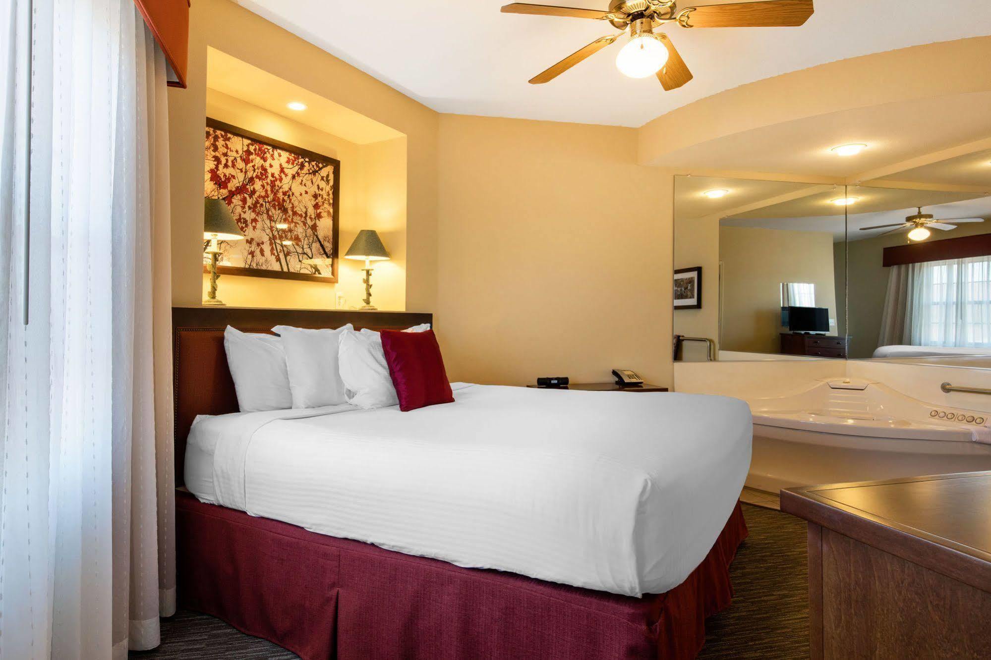 Bluegreen Vacations The Falls Village, An Ascend Resort Branson Exterior photo