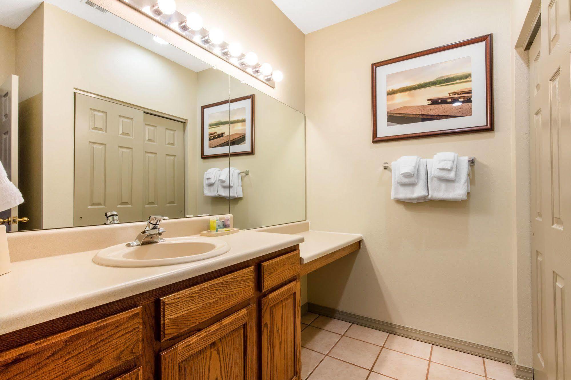 Bluegreen Vacations The Falls Village, An Ascend Resort Branson Exterior photo